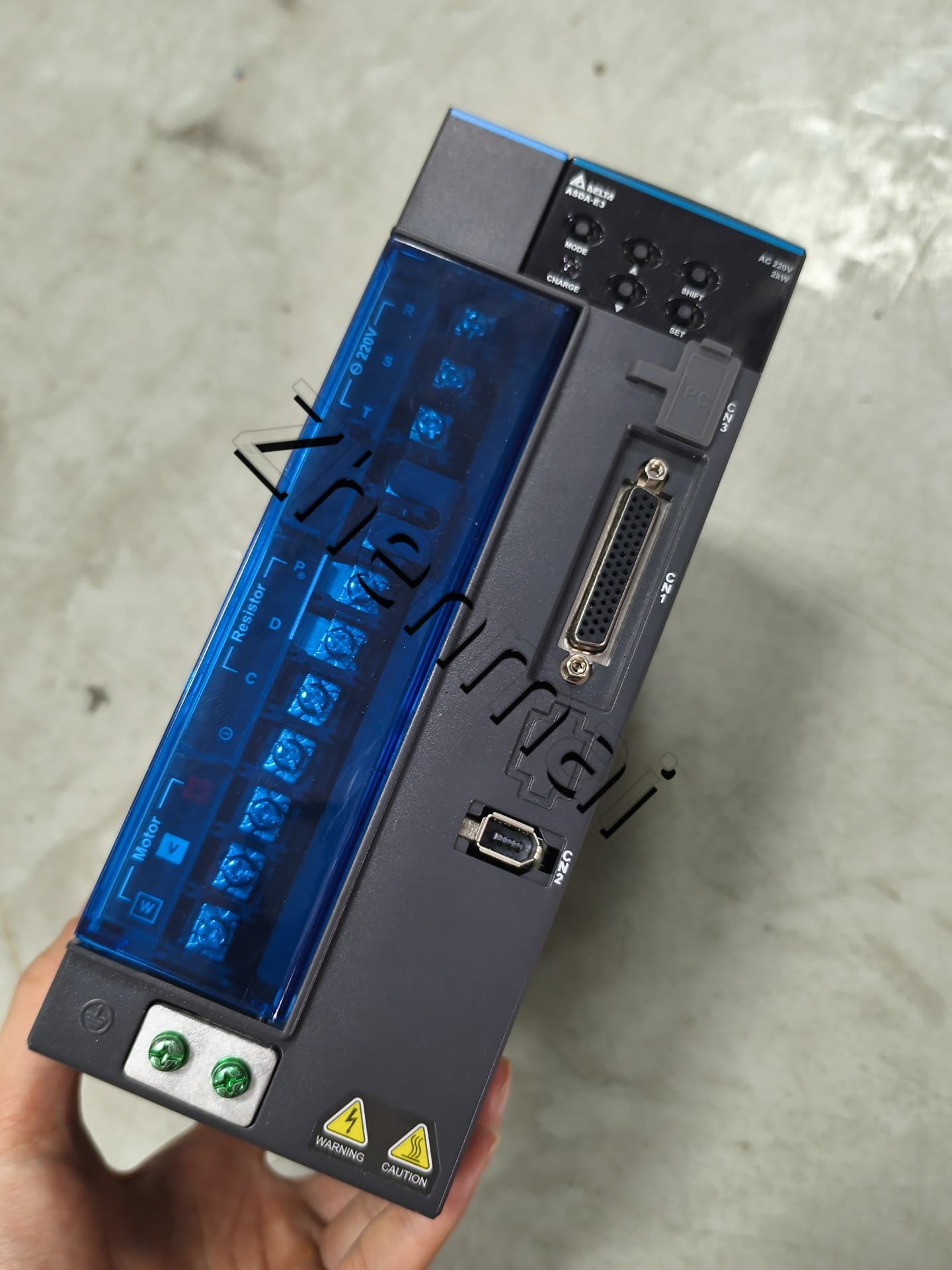Tiontairí minicíochta 100% bunaidh agus fíor Delta ASD-E3-2023-L Drive Servo Motor