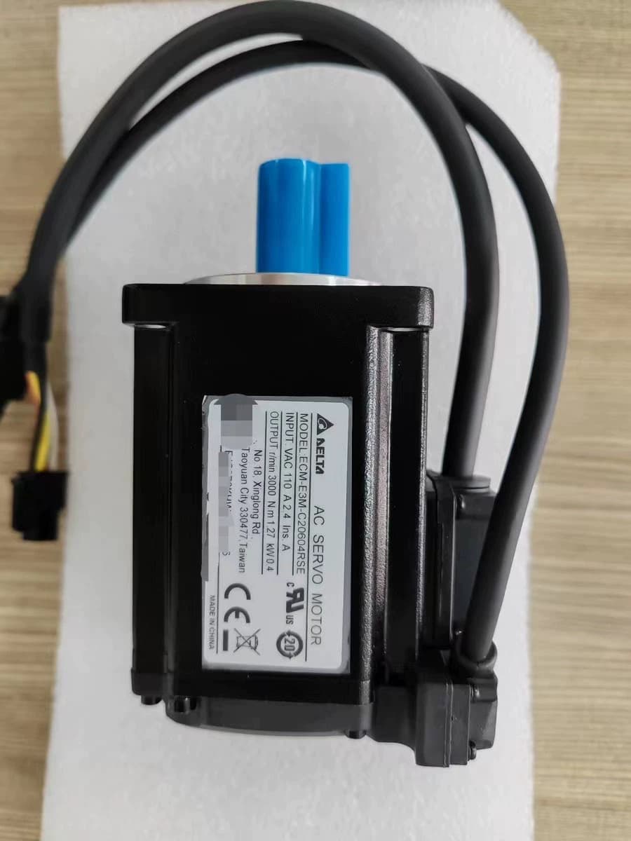 Tiontairí minicíochta 100% bunaidh agus fíor Delta ECM-E3M-C20604RSE Drive Servo Motor