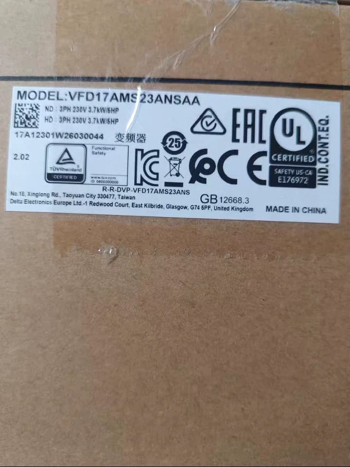 100% bunaidh agus fíor-nua Delta VFD17AMS23ANSAA 3.7KW trí phas 220V tiontairí Minicíocht Drive Servo Motor