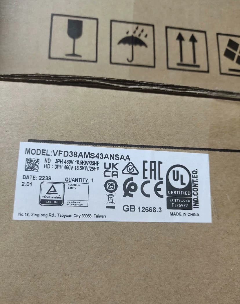 100% bunaidh agus fíor-nua Delta VFD38AMS43ANSAA 380V/18.5KW Tiontairí minicíochta Drive Servo Motor