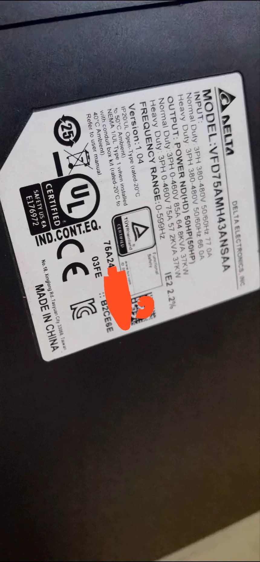 100% bunaidh agus fíor-nua Delta VFD75AMH43ANSAA(37KW) Tiontairí minicíochta Drive Servo Motor