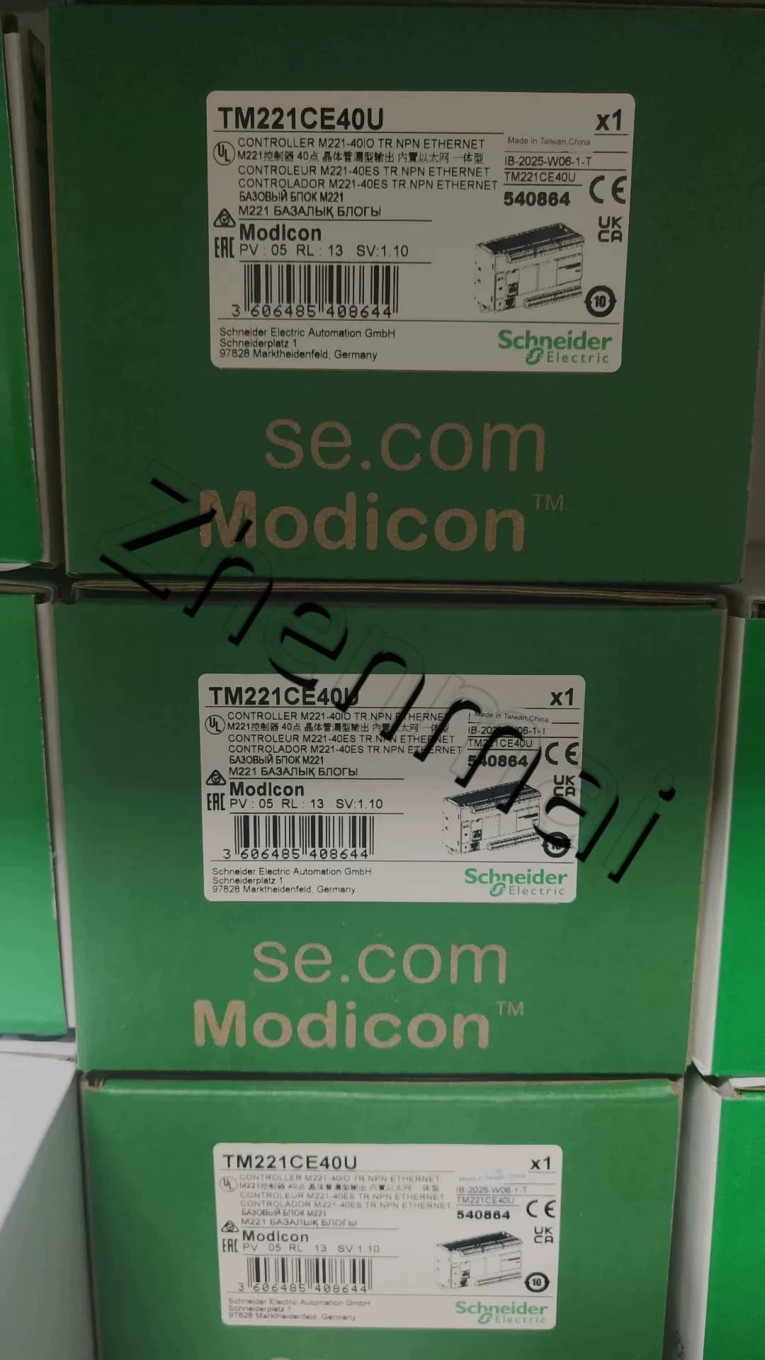 100% úrnua, bunaidh agus fíor Schneider TM221CE40U Tiontairí minicíochta, scoradáin chiorcaid, teagmhálaithe, feistí cosanta