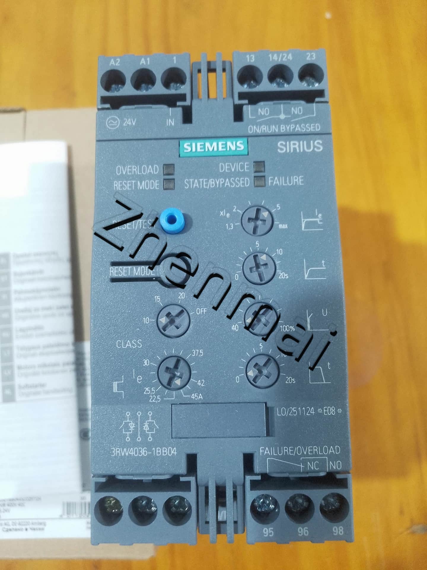 Siemens 3RW4036-1BB04 Tosaitheoir Bog SIRIUS SOFT STARTER