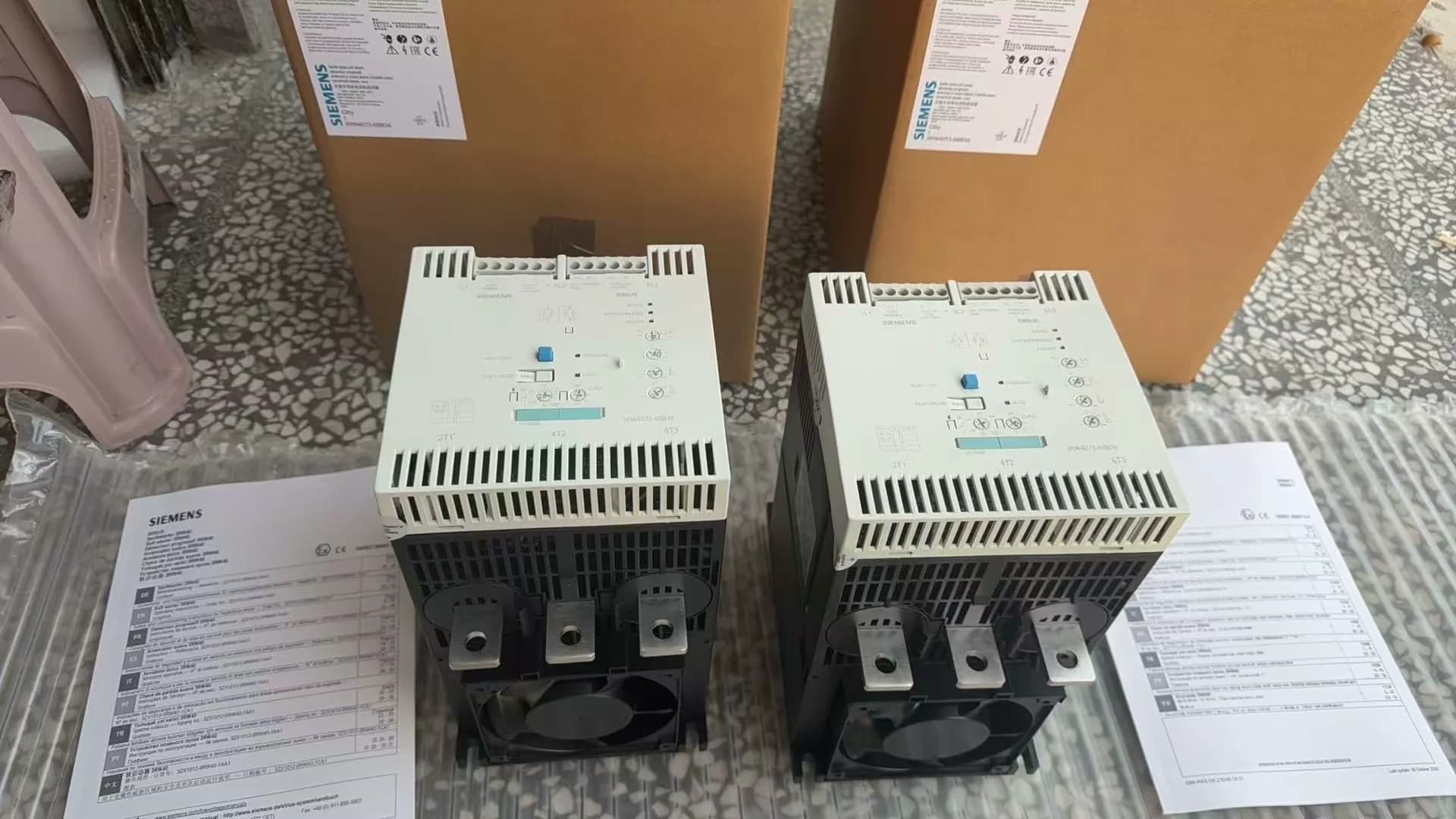 Siemens 3RW4447-6BC35 Tosaitheoir Bog SIRIUS SOFT STARTER