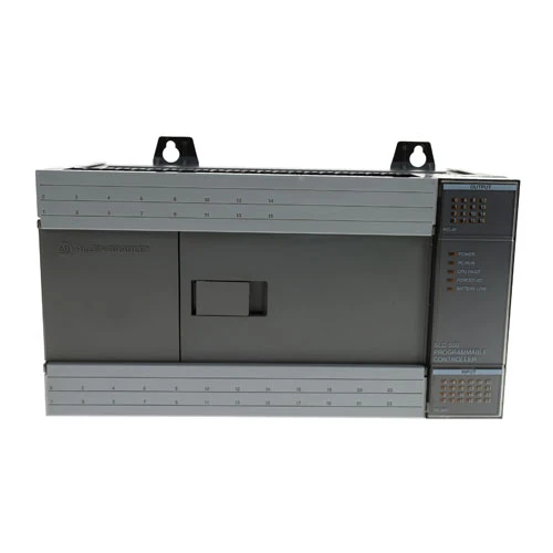 Bunaidh Nua Allen- Bradley 1747-L20A SLC 500 Rialaitheoir PLC Seasta Loingseoireacht Fast