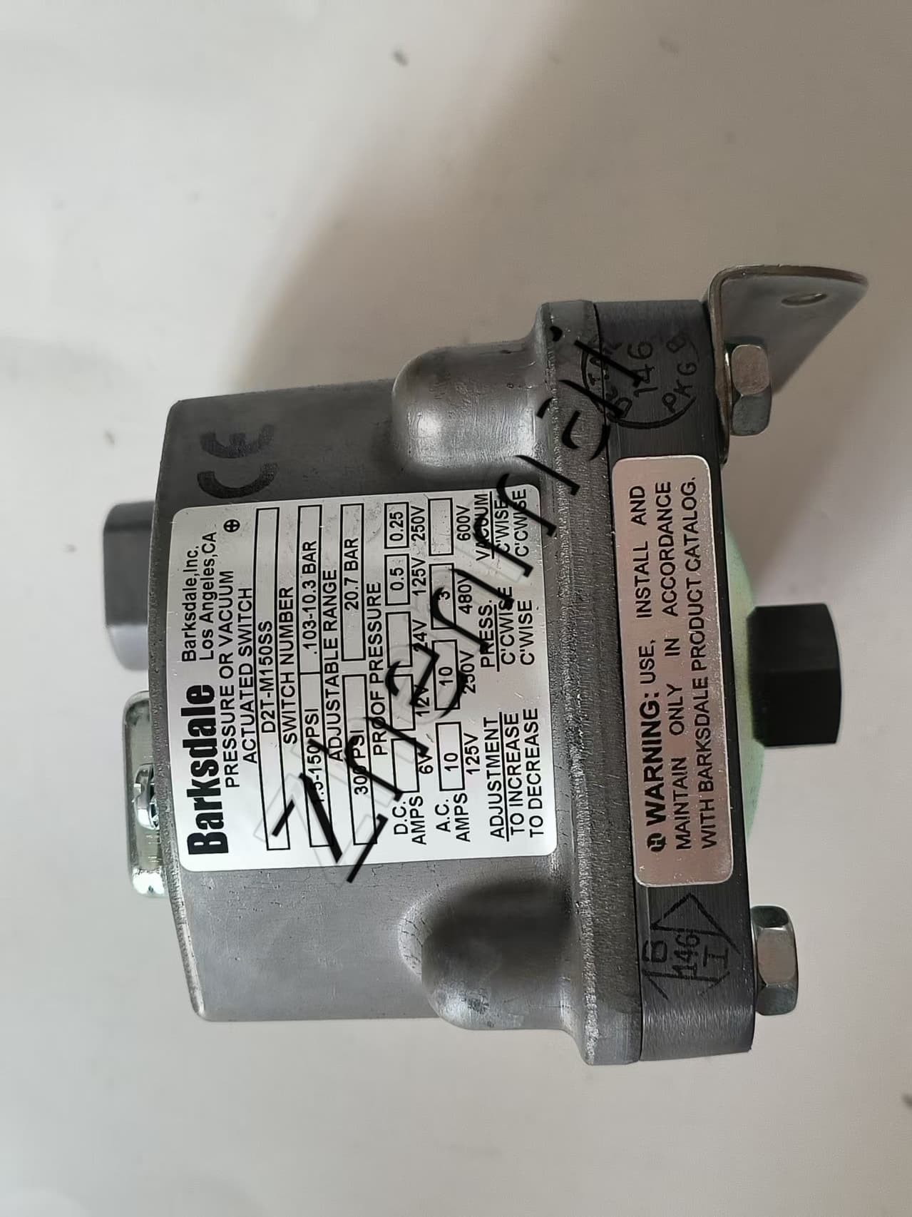 Barksdale Bunaidh Nua Branda 0401-388 D2T-M150SS Braiteoir brú Lasc leibhéal Lasc sreafa Lasc brú Loingseoireacht tapa