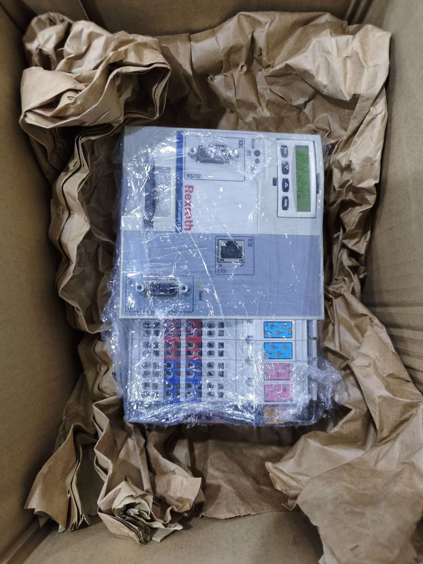 Tiomántán Servo Bunaidh Nua Bosch Rexroth CML40.2-NP-330-NA-NNNN-NW Servo Motor Shipping Fast
