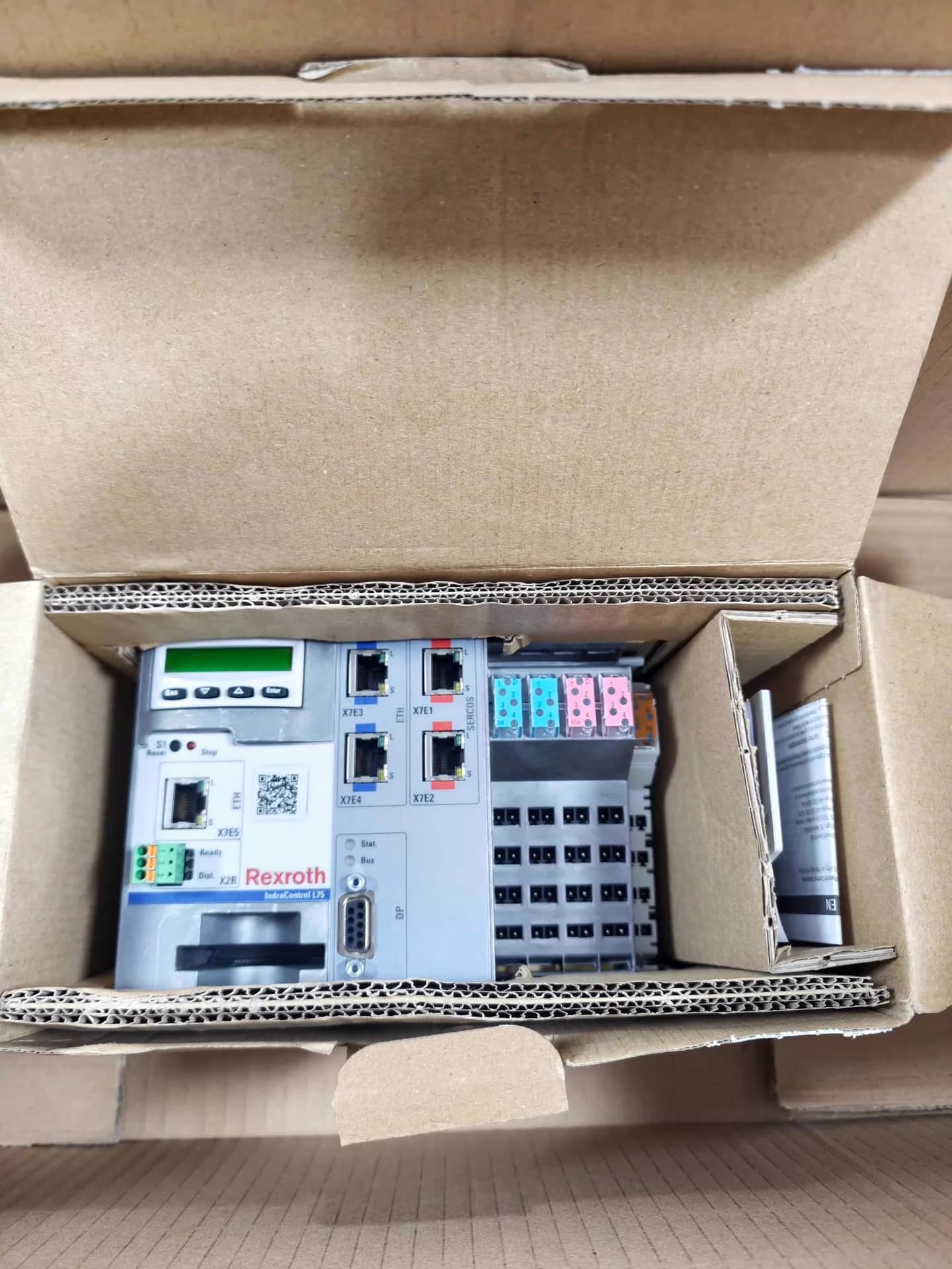 Tiomántán Servo Bunaidh Nua Bosch Rexroth CML75.1-3P-900-NA-NNNN-NW Servo Motor Shipping Fast