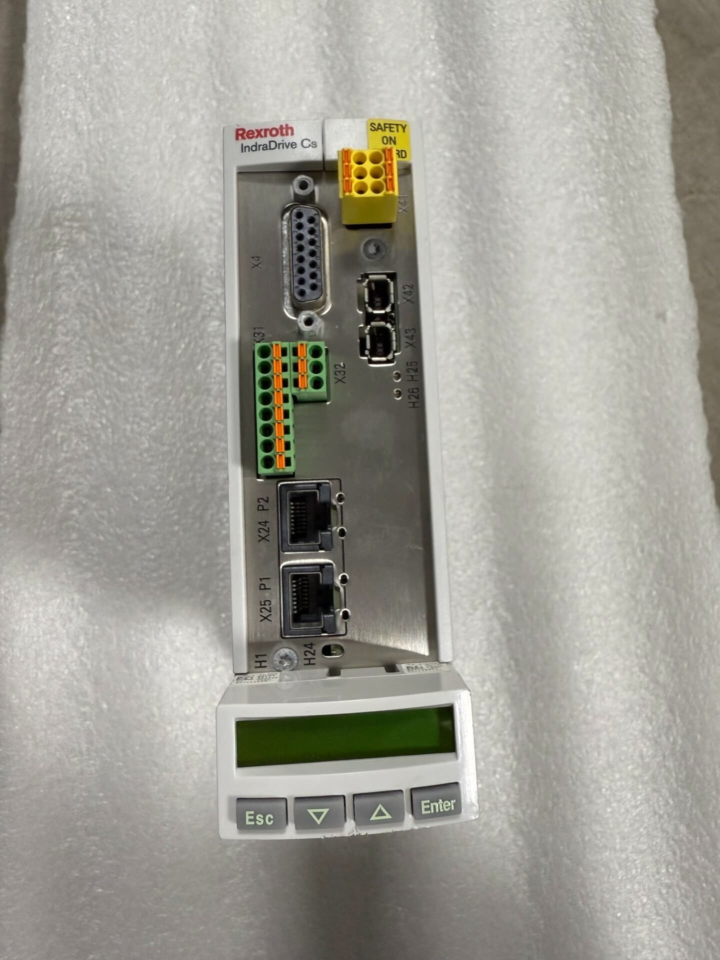 Tiomántán Servo Bunaidh Nua Bosch Rexroth HCS01.1E-W0005-A-03-B-ET-EC-NN-S5-NN-FW Servo Motor Loingseoireacht Fast
