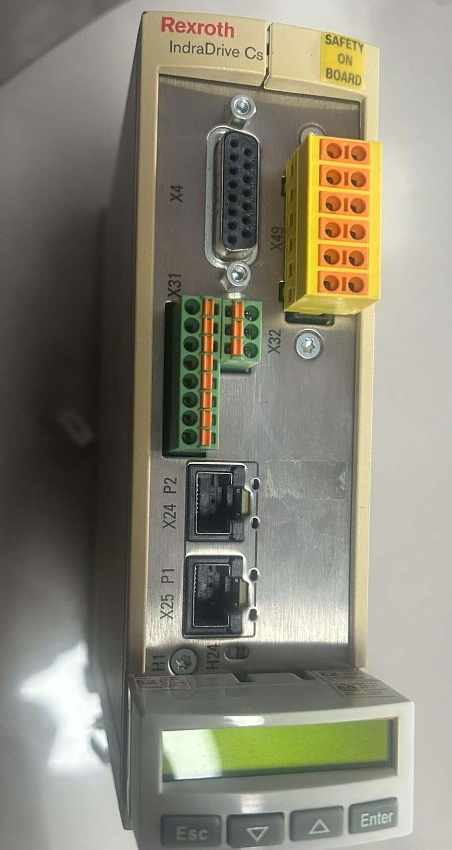 Tiomántán Servo Bunaidh Nua Bosch Rexroth HCS01.1E-W0008-A-03-B-ET-EC-NN-L3-NN-FW Servo Motor Loingseoireacht Fast