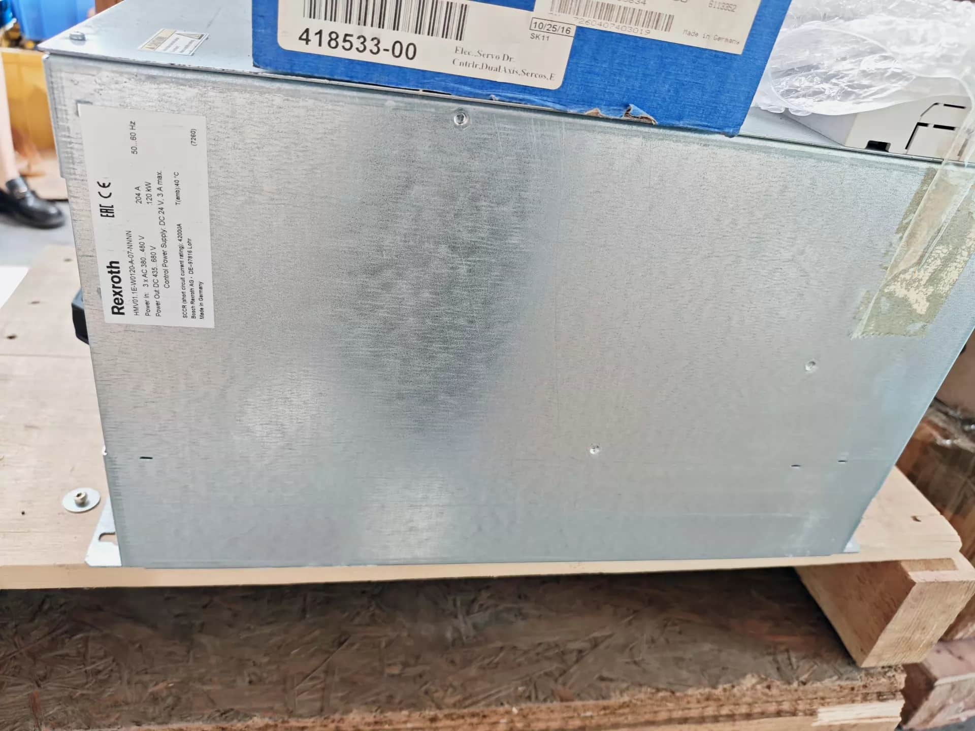 Tiomántán Servo Bunaidh Nua Snámha Bosch Rexroth HLB01.1E-W0120-07-NNNN Servo Motor Shipping Fast