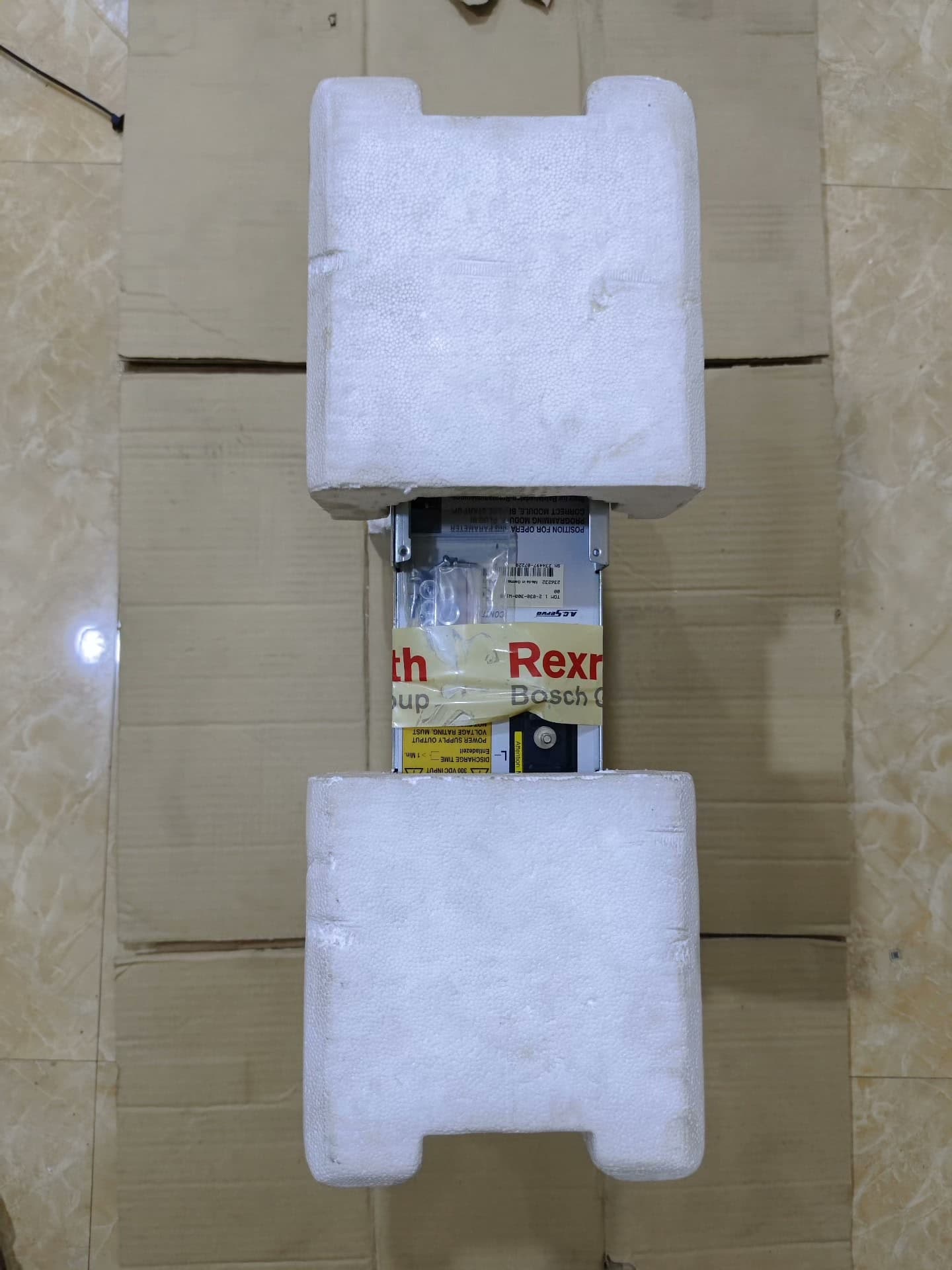 Tiomántán Servo Bunaidh Nua Bosch Rexroth TDM 1.2-030-300-W1-000 R91123623 Servo Motor Fast Shipping