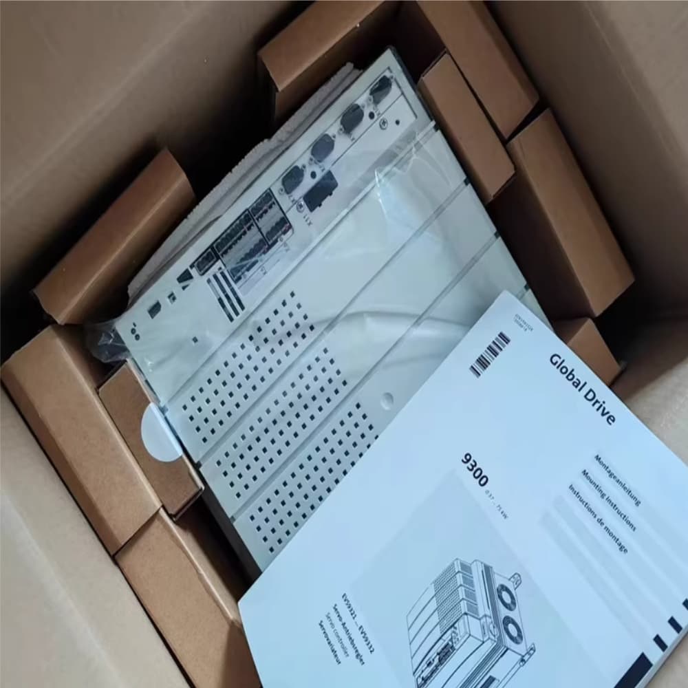 Fíor-Lenze Nua E82ZAFSC Modúl I/O Tionsclaíoch FedEx DHL Loingseoireacht tapa