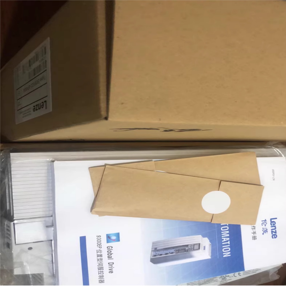 Fíor-Lenze Nua EVS9324-CSV100 Modúl I/O Tionsclaíoch FedEx DHL Loingseoireacht Tapa