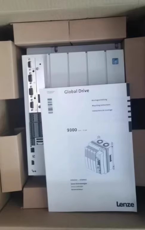 Fíor-Lenze Nua EVS9326-EVS004 Modúl I/O Tionsclaíoch FedEx DHL Loingseoireacht Tapa