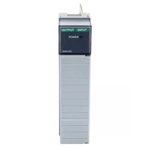 Modúl Ionchuir Analógach Nua 1746-FIO4I Allen- Bradley SLC 500 PLC Loingseoireacht Tapa